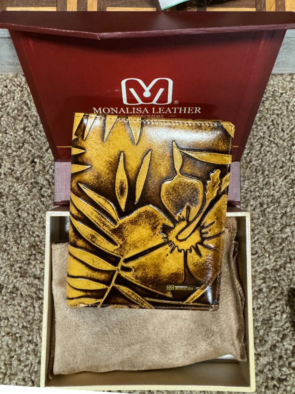 Unique Mona Lisa Leather Wallet with Hibiscus Pattern